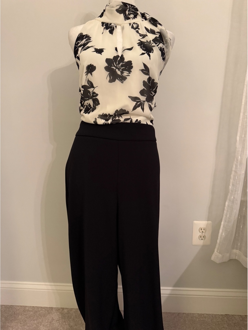 White House Black Market Floral Halter Neck Wide Leg Jumpsuit Size 10 NWT